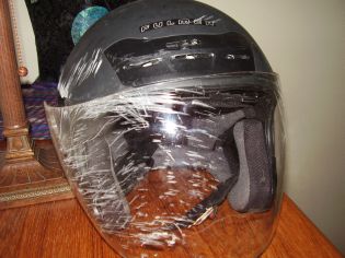 helmet 2.jpg