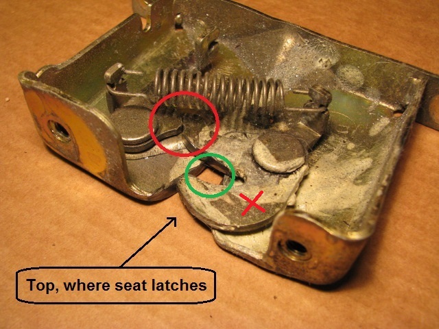 Buddy seat lock mechanism. This one won't stay locked.