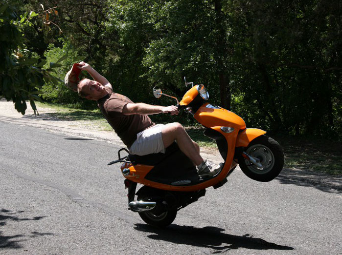 Wheelie_800x533.jpg