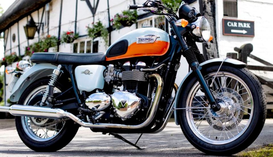 Triumph T100.JPG