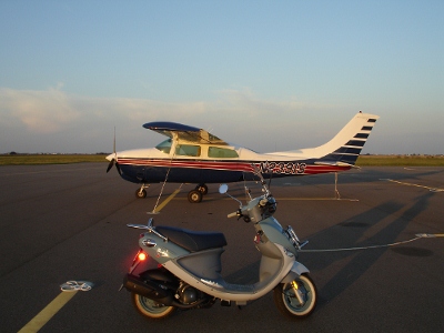 Sancho at the airport (400x300).jpg