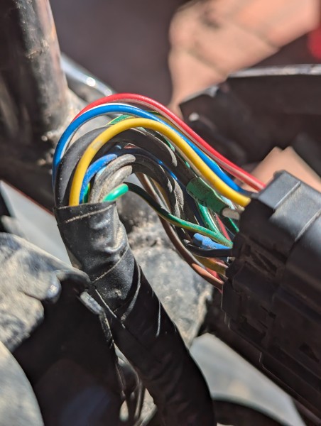 Lot of wires in the ECU plug.