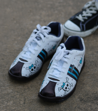 bowling shoes.jpg