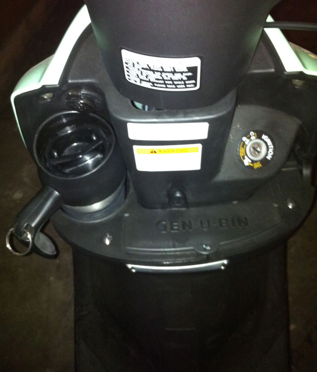 Thermos Nissan travel mug